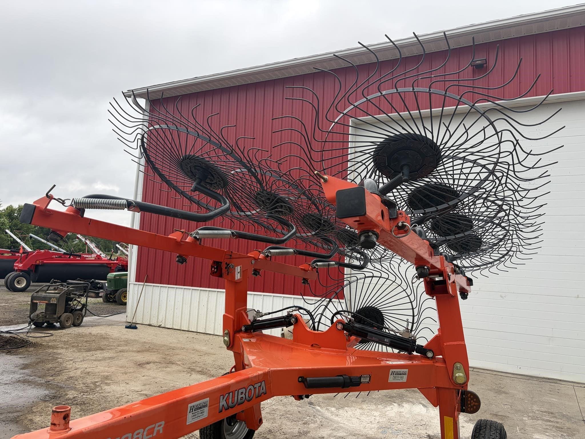 Kubota RA108CR Equipment Image0