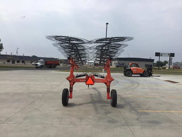 Image of Kubota RA210CR equipment image 2