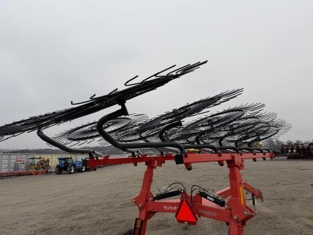 Image of Kubota RA212CR equipment image 4