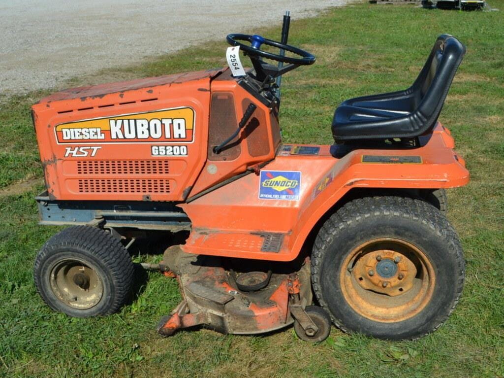 Main image Kubota G5200