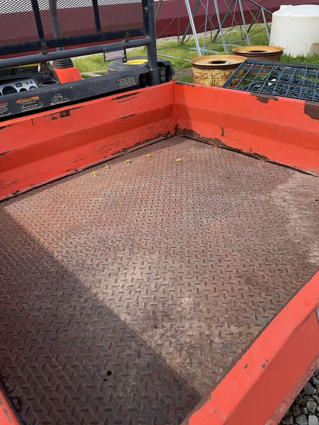 Image of Kubota RTV900 equipment image 4