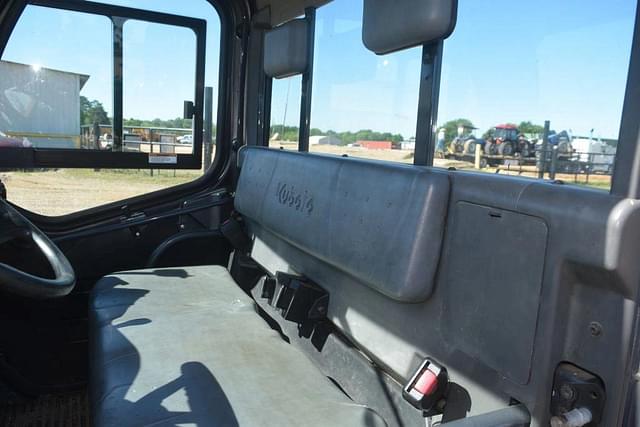 Image of Kubota RTV1100 equipment image 4