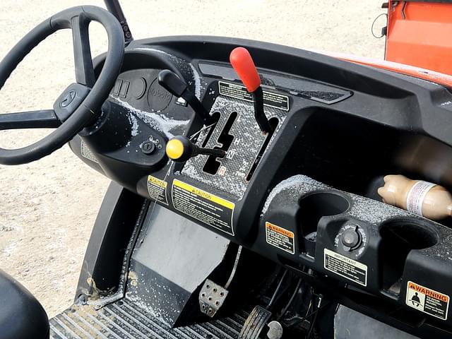 Image of Kubota RTV400 equipment image 4