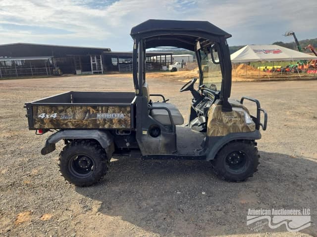 Image of Kubota RTV900 equipment image 2