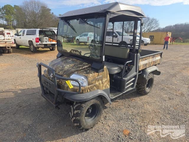 Image of Kubota RTV900 equipment image 1