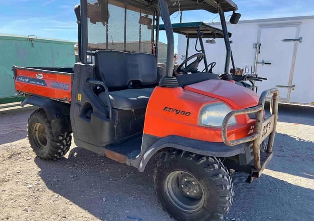 Image of Kubota RTV900 equipment image 1