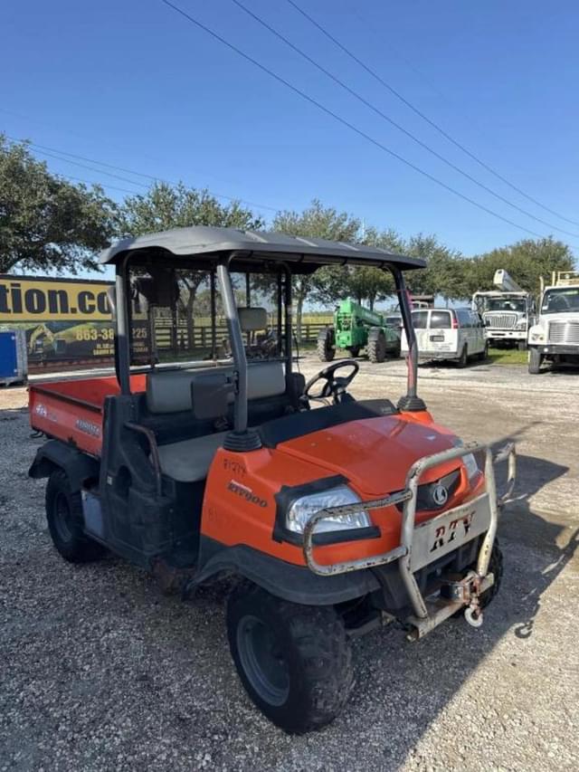 Image of Kubota RTV900 equipment image 3