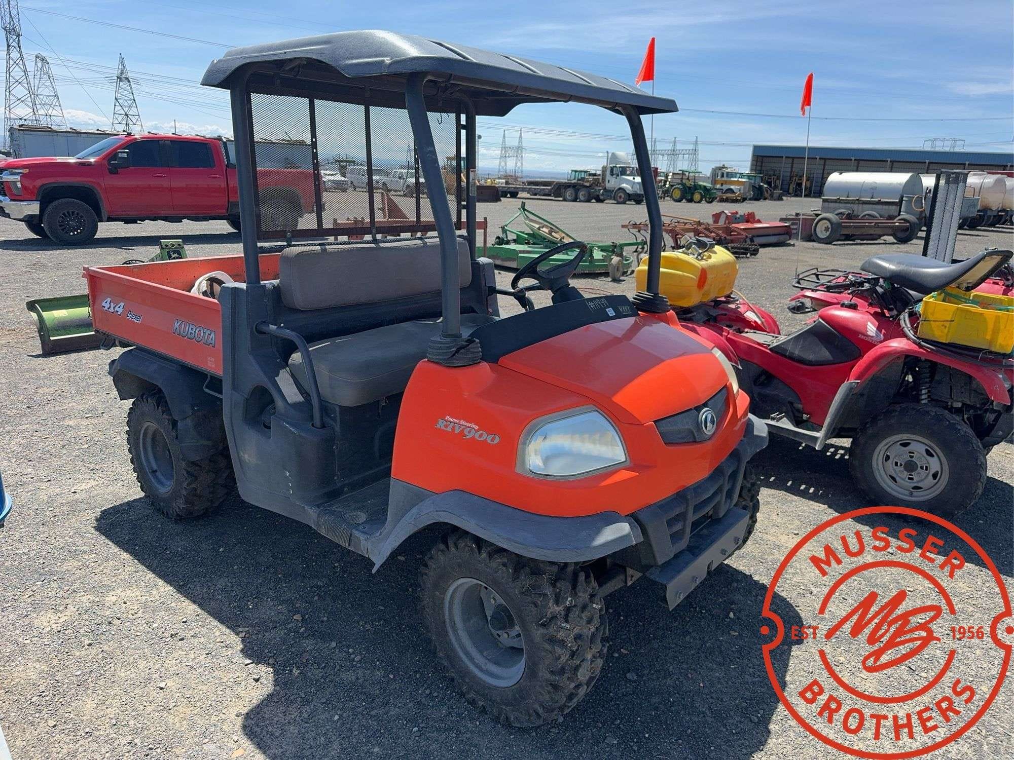 Kubota RTV900 Equipment Image0