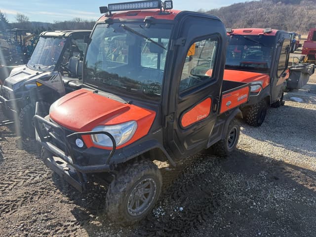 Image of Kubota RTV-X1100C equipment image 2