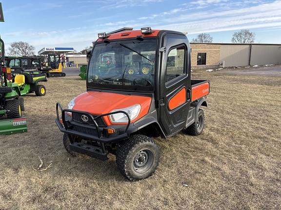 Image of Kubota RTV-X1100C equipment image 2