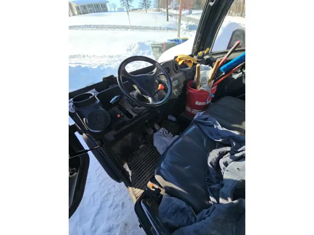 Image of Kubota RTV-X1100C equipment image 1