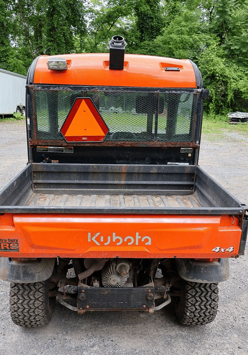 Image of Kubota RTV-X1100C equipment image 2