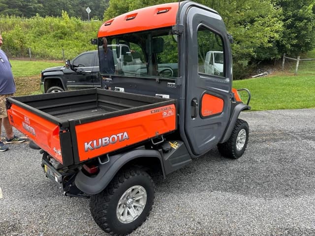 Image of Kubota RTV-X1100C equipment image 4