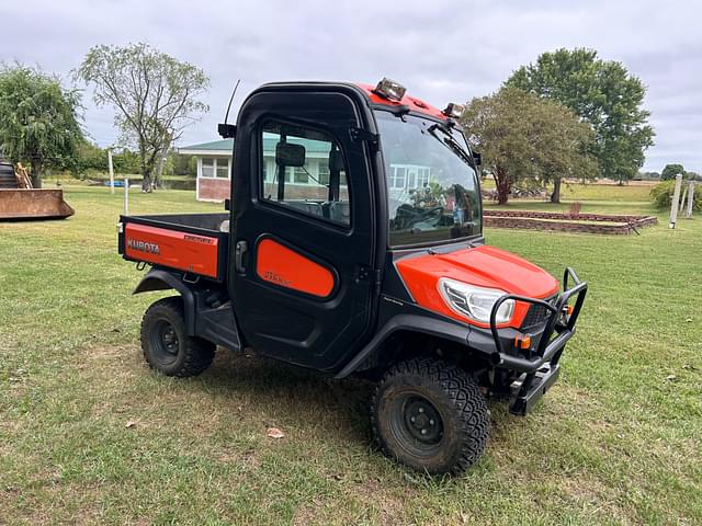 Image of Kubota RTV-X1100C equipment image 2