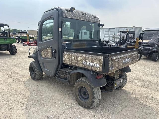 Image of Kubota RTV-X1100C equipment image 2