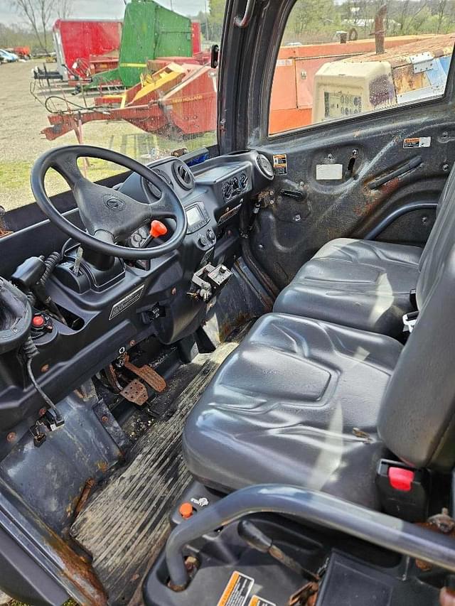 Image of Kubota RTV-X1100C equipment image 1