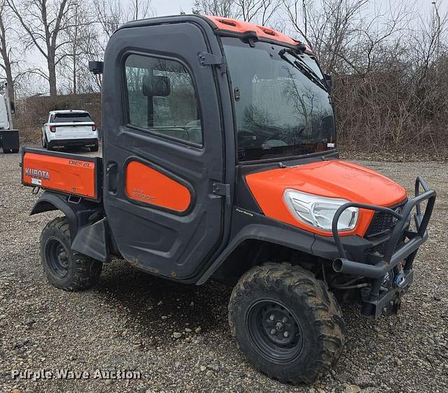 Image of Kubota RTV-X1100C equipment image 2