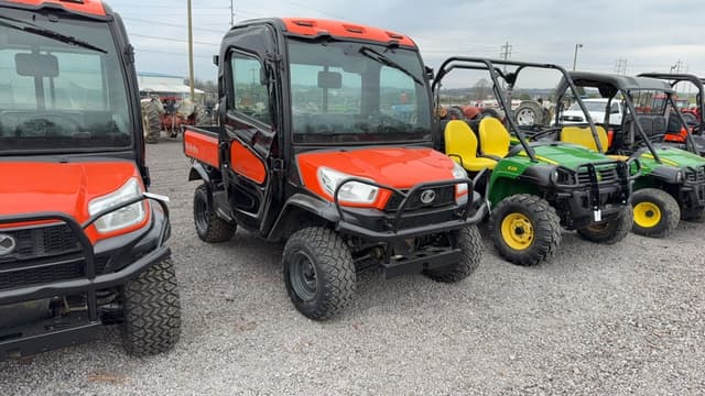 Image of Kubota RTV-X1100C equipment image 2