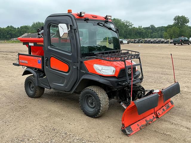 Image of Kubota RTV-X1100C equipment image 2