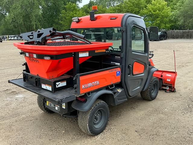 Image of Kubota RTV-X1100C equipment image 4