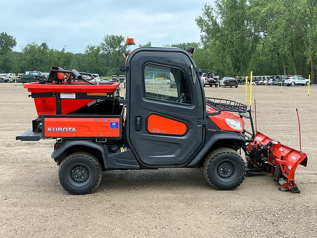 Image of Kubota RTV-X1100C equipment image 3