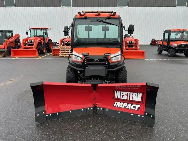 Image of Kubota RTV-X1100CWL-H equipment image 1