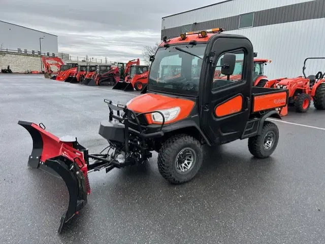 Kubota RTV-X1100CWL-H Equipment Image0