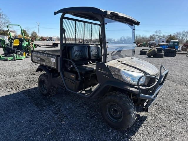 Image of Kubota RTV X1120D equipment image 2