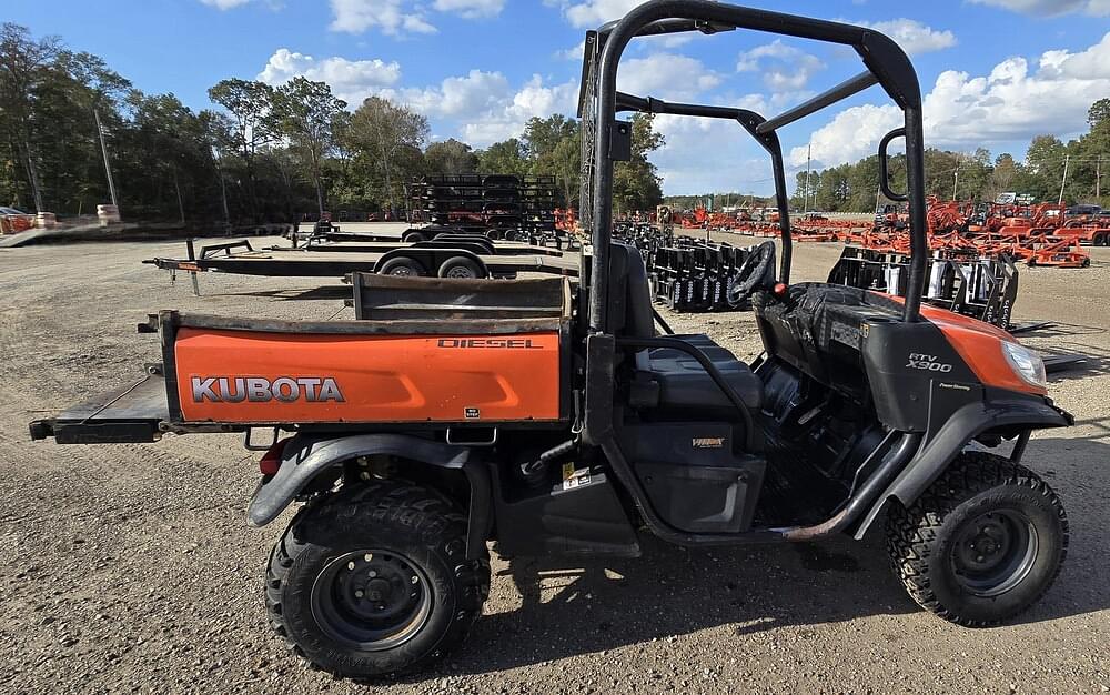 Image of Kubota RTV-X900 Image 1