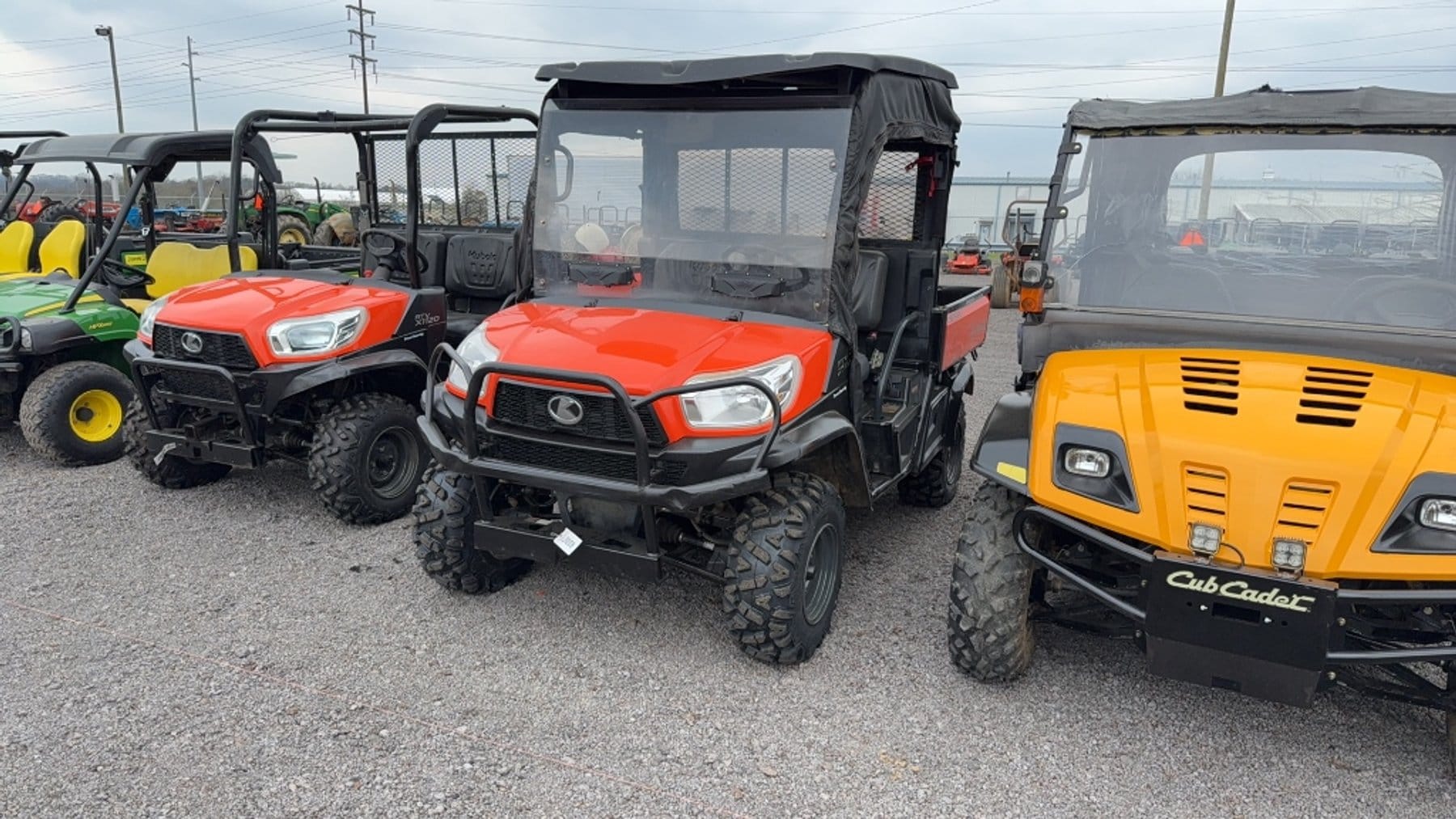 Kubota RTV-X900 Equipment Image0