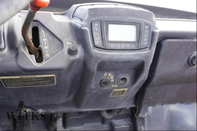 Image of Kubota RTV-X900 equipment image 4