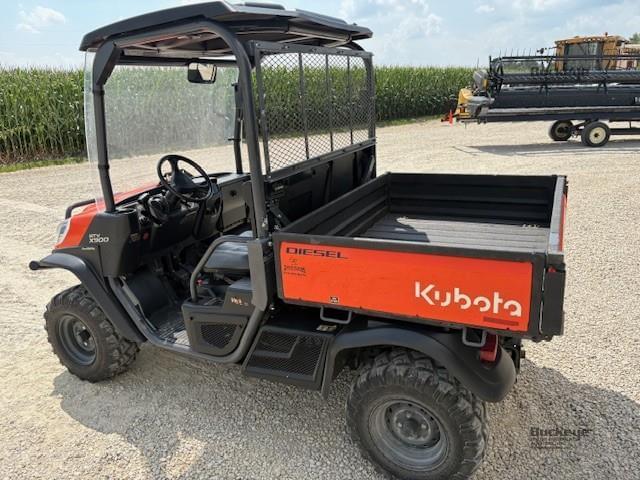 Image of Kubota RTV X900 equipment image 2