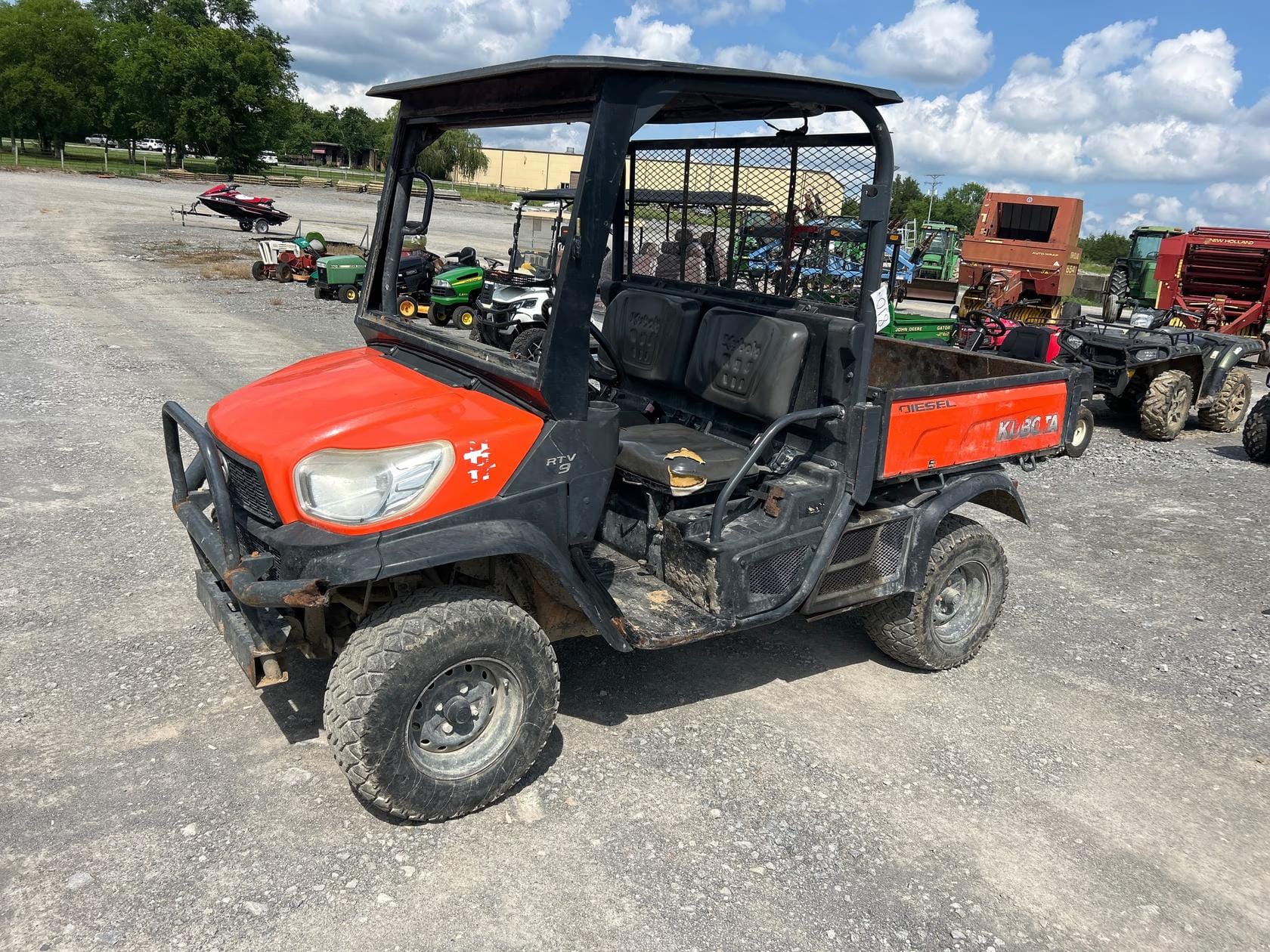 Kubota RTV-X900 Equipment Image0