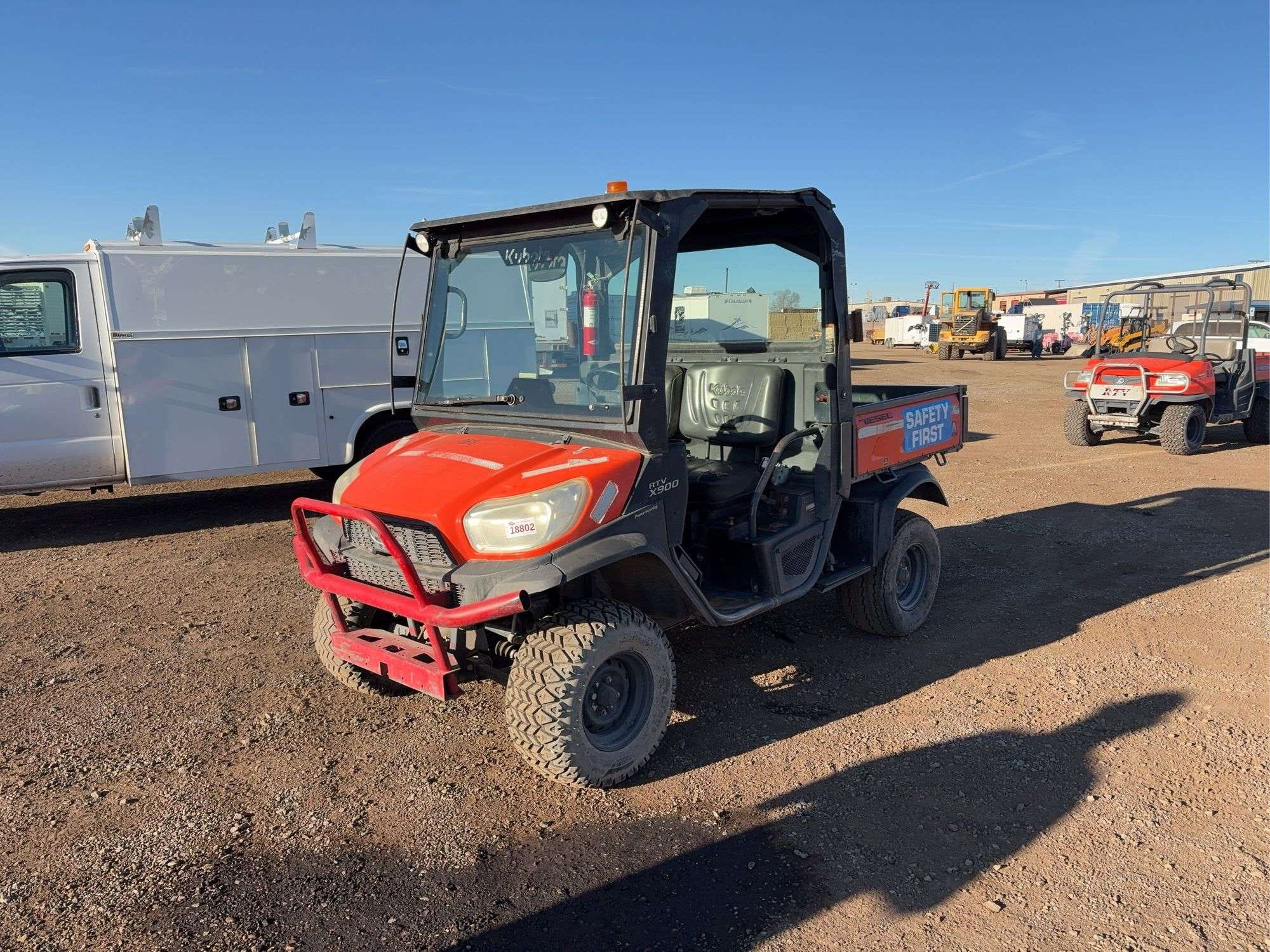 Kubota RTV-X900 Equipment Image0