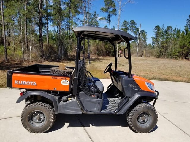 Kubota RTVX900G Equipment Image0