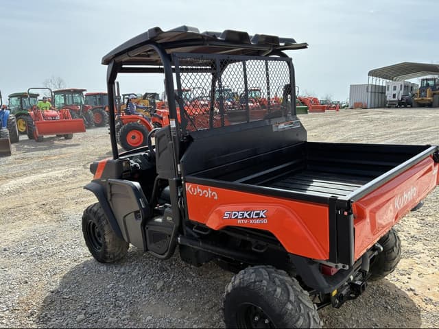 Image of Kubota RTV-XG850 equipment image 3