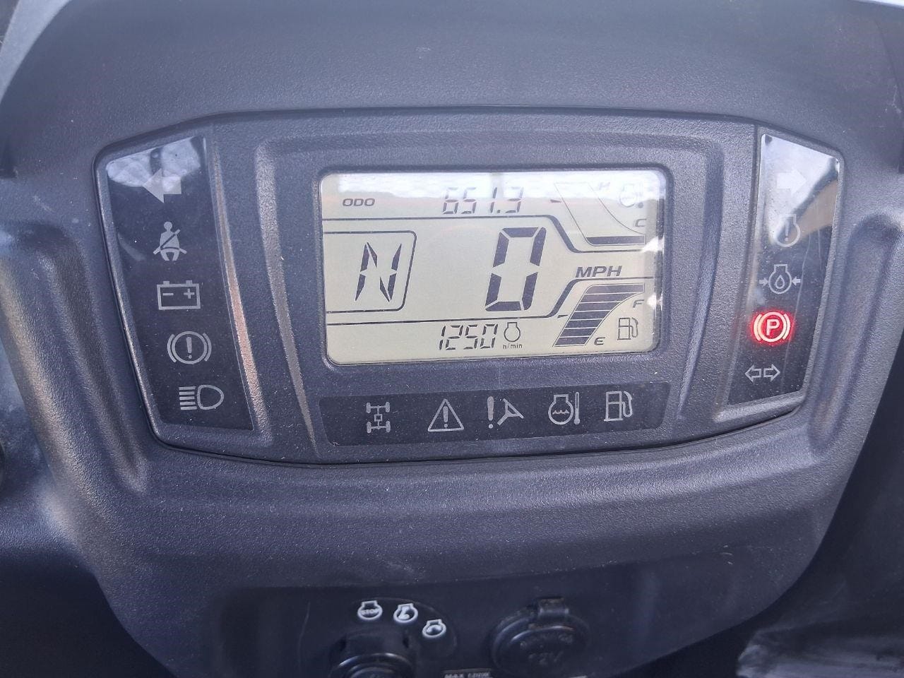 2018 Kubota RTV-XG850 Equipment Image0