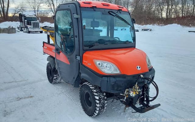 Image of Kubota RTV-1100 equipment image 3