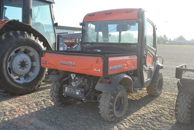 Image of Kubota RTV-X1100C equipment image 2