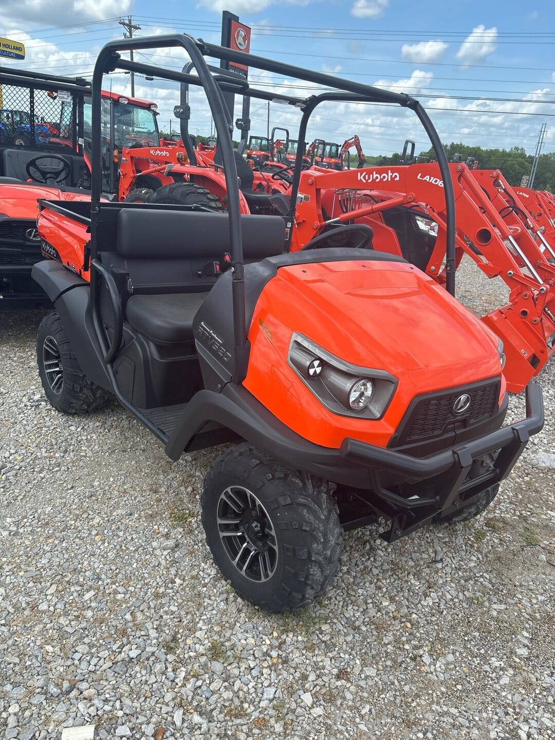 Kubota RTV520 Equipment Image0