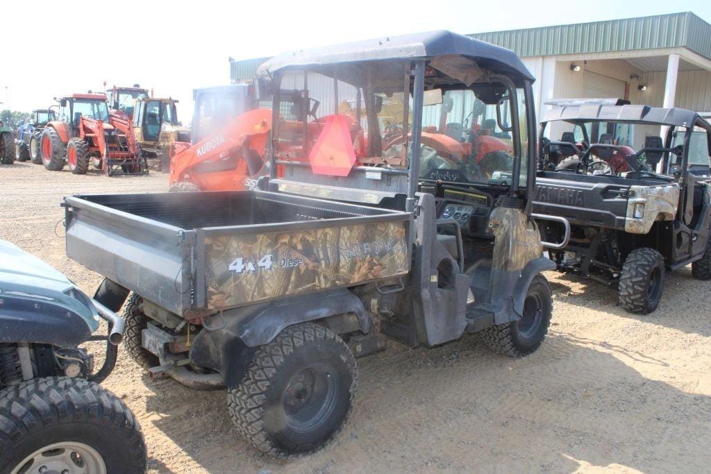 Kubota RTV900 Equipment Image0