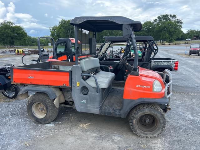 Image of Kubota RTV900 equipment image 2