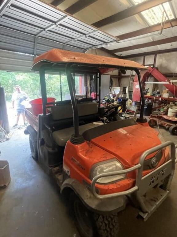 Image of Kubota RTV900 equipment image 1