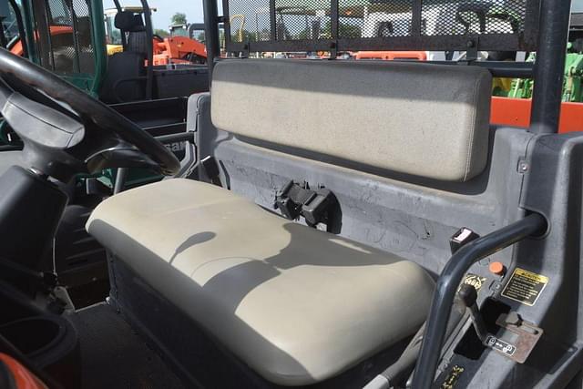 Image of Kubota RTV900 equipment image 4