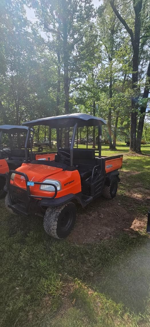 Image of Kubota RTV900 equipment image 1
