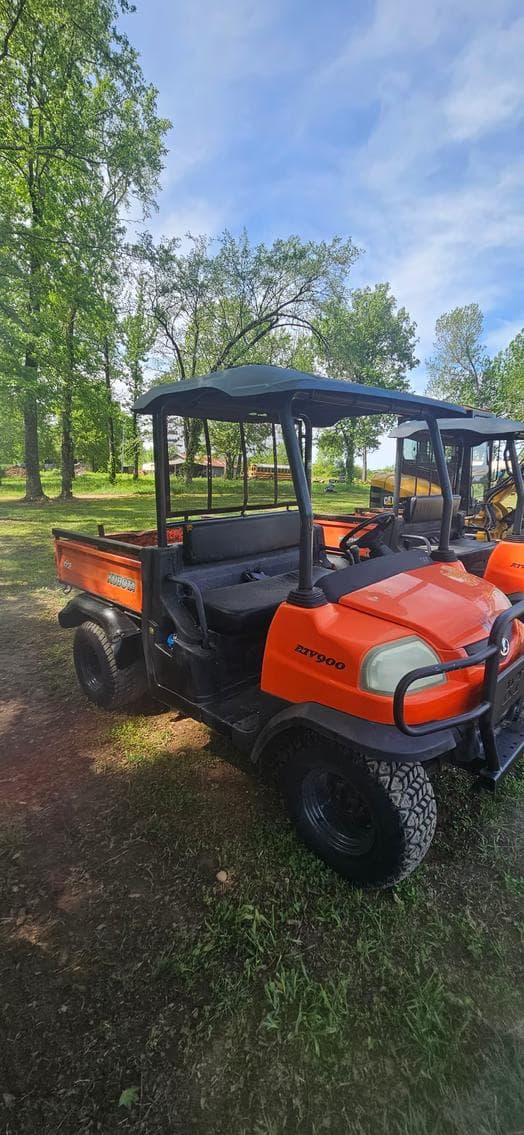 Image of Kubota RTV900 equipment image 2