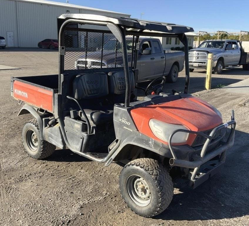 Kubota RTV900 Equipment Image0