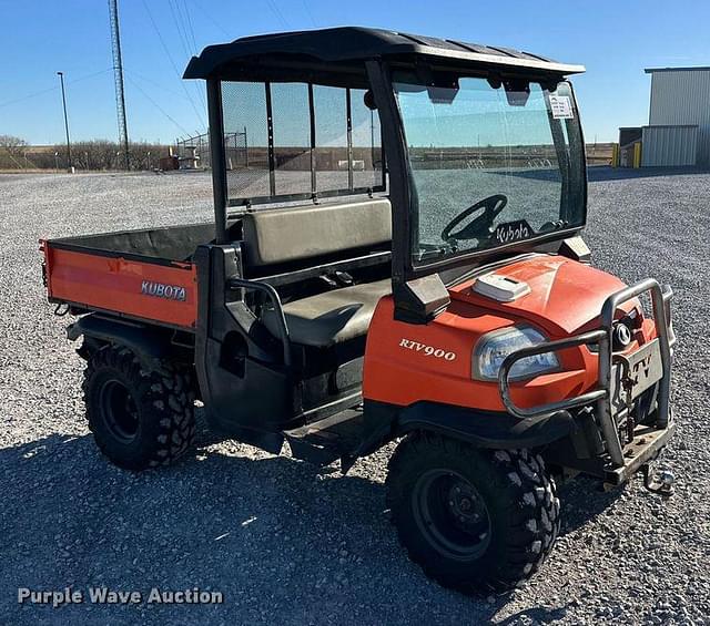 Image of Kubota RTV900 equipment image 2