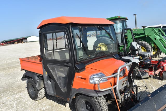 Image of Kubota RTV900 equipment image 4
