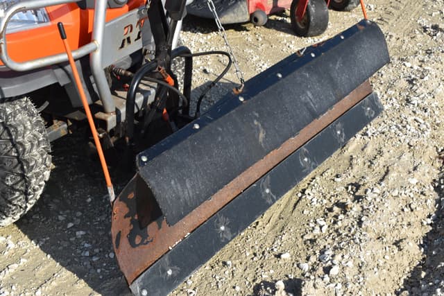 Image of Kubota RTV900 equipment image 3